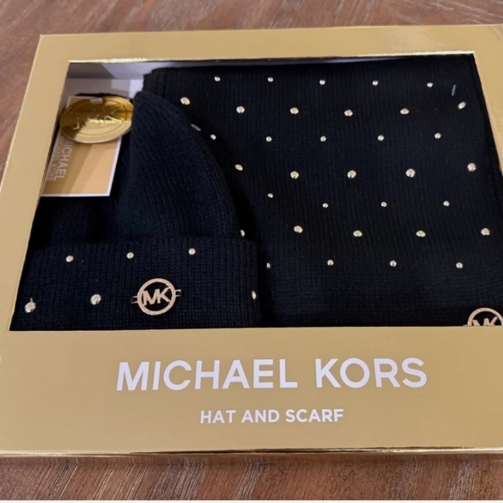 Michael Kors Scarf and Hat Set, Winter Scarf, Beanie, Wool Scarf, Winter Hat, - Picture 5 of 8